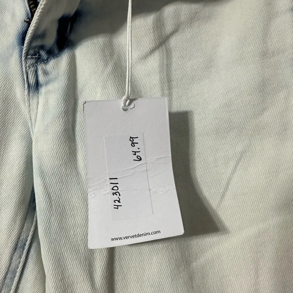 NWT Women's Vervet Alison Flared White Wash Jeans - Picture 13 of 14